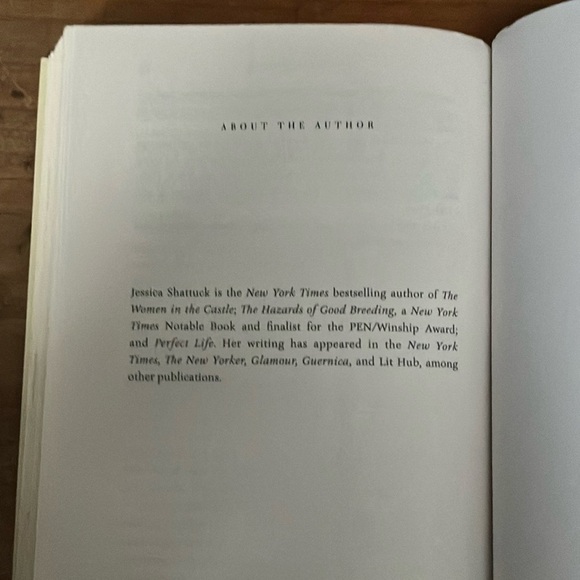 Book: Last House by Jessica Shattuck Novel - softcover - Picture 7 of 9